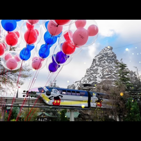 Meet your Posher, Lori - Picture 2 of 5